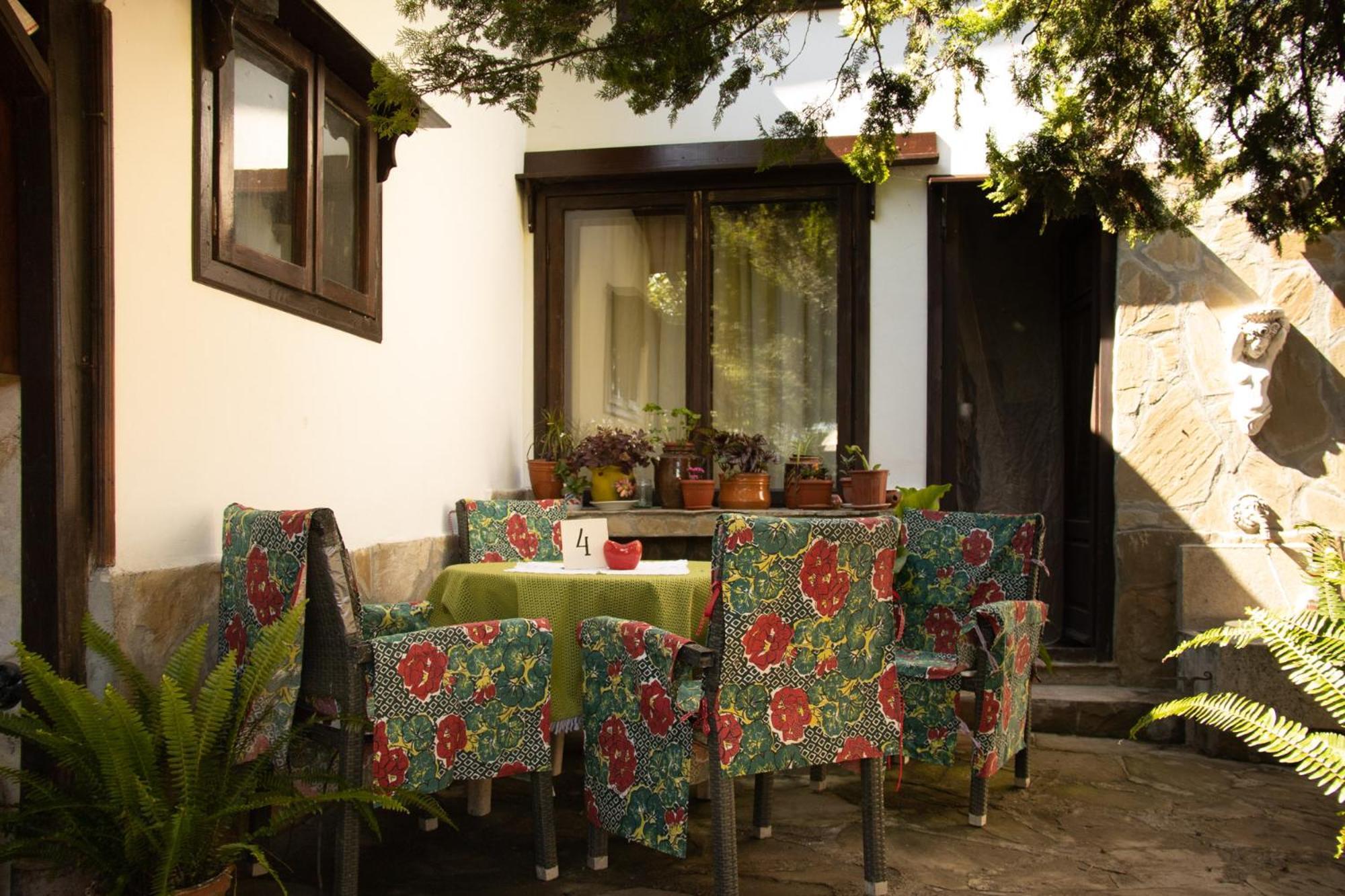Старата Баkалия The Old Grocery, Guest Rooms Balchik Extérieur photo
