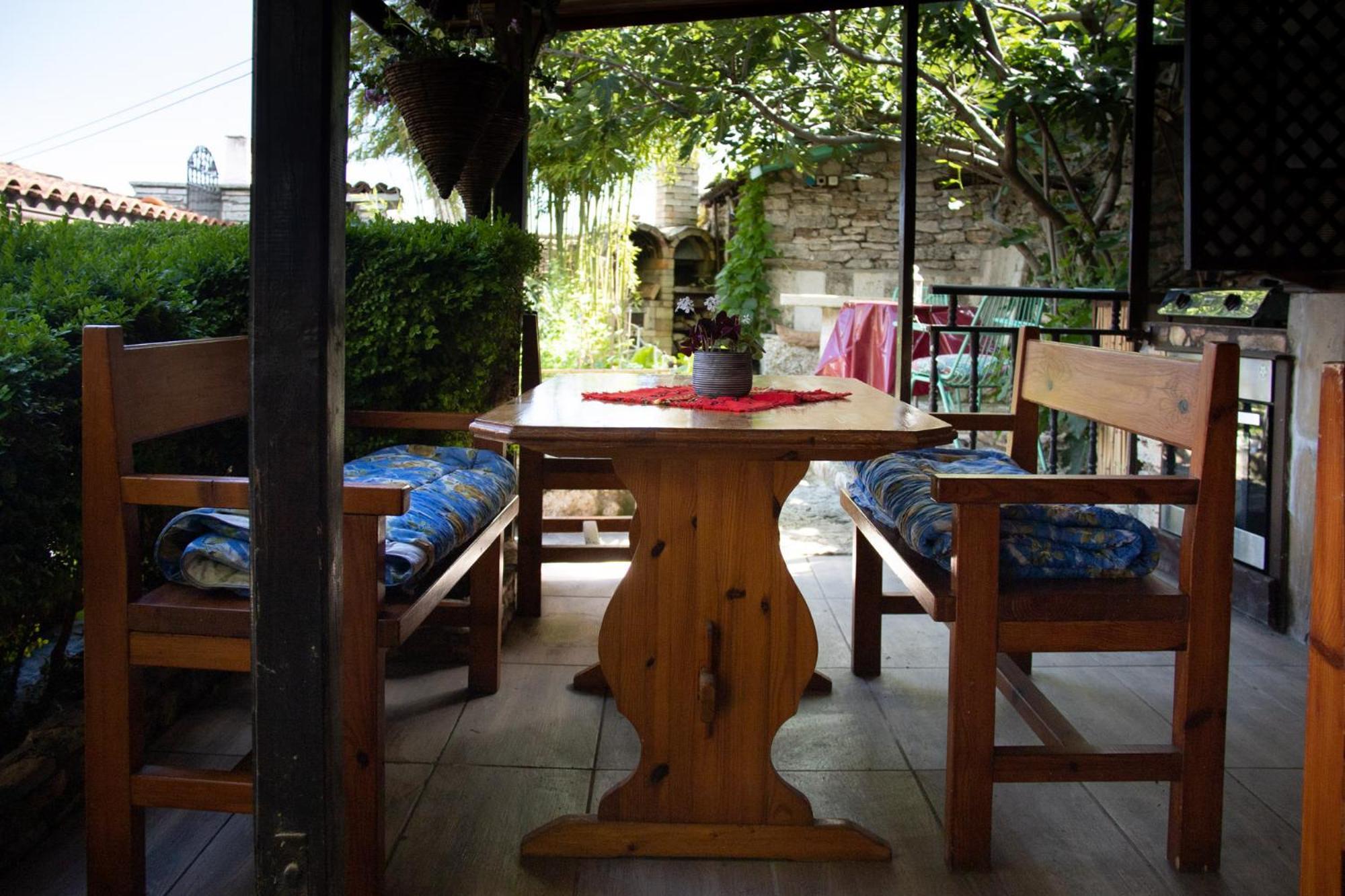 Старата Баkалия The Old Grocery, Guest Rooms Balchik Extérieur photo